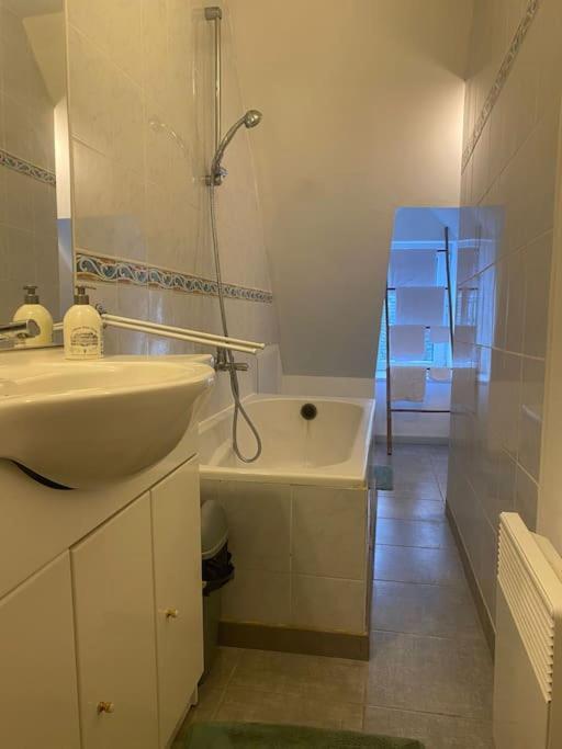 Appartement, Cite Medievale Laon Exterior foto